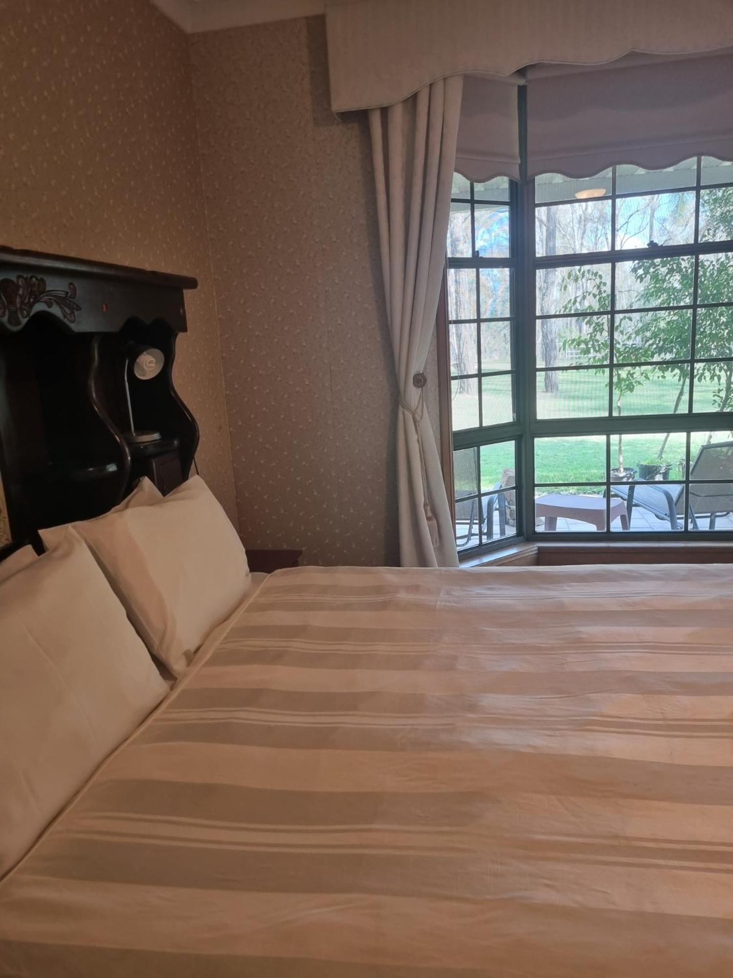 Hill Top Country Guest House เลิฟเดล ภายนอก รูปภาพ